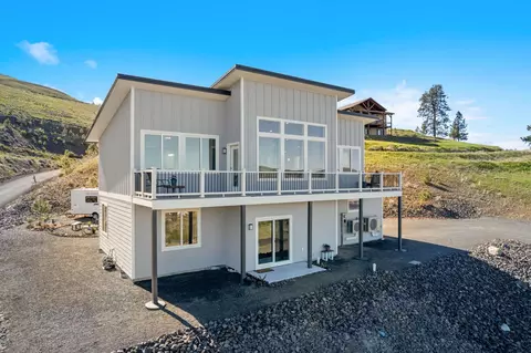41000 N Scenic Dr, Davenport, WA 99122