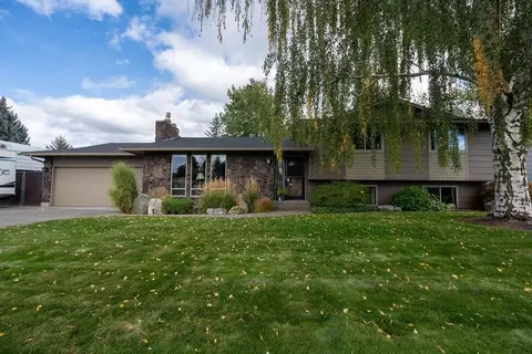 9912 N Moore St, Spokane, WA 99208