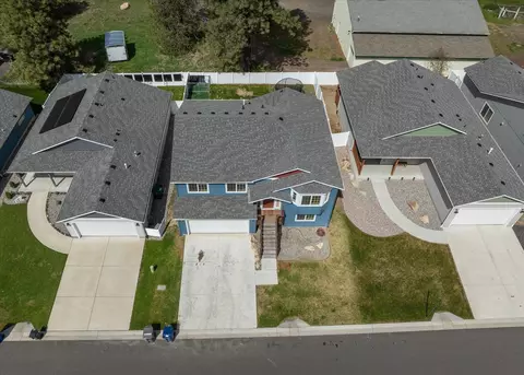 Exterior - 709 E Canterbury Ln, Colbert, WA 99005 photo 12 of 12