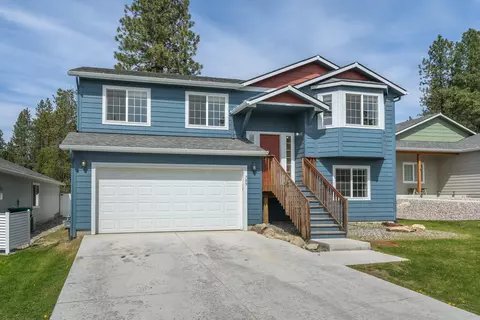 Exterior - 709 E Canterbury Ln, Colbert, WA 99005 photo 3 of 12