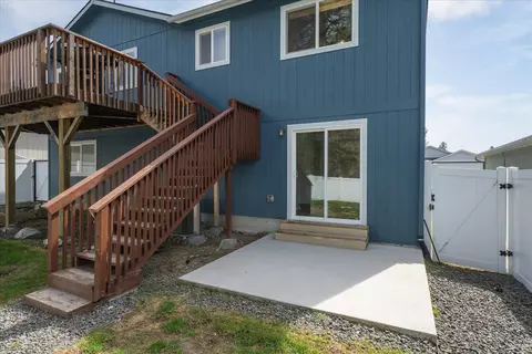 Exterior - 709 E Canterbury Ln, Colbert, WA 99005 photo 9 of 12