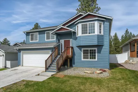Exterior - 709 E Canterbury Ln, Colbert, WA 99005 photo 4 of 12