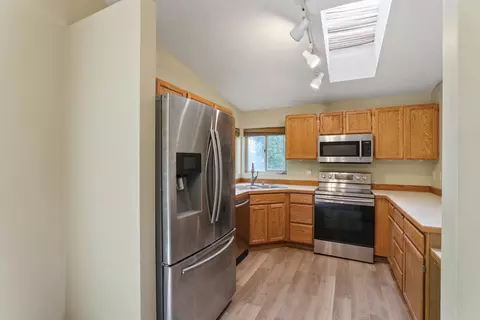 Kitchen - 14824 E Olympic Ave, Spokane Valley, WA 99216 photo 2 of 4