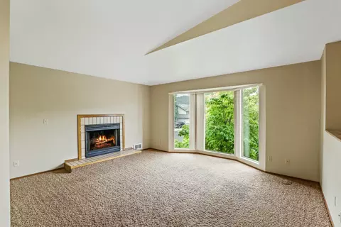 Living - 14824 E Olympic Ave, Spokane Valley, WA 99216 photo 2 of 2