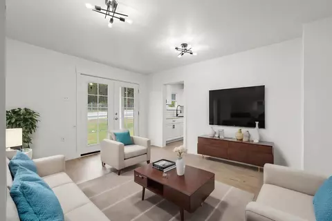 Living - 7422 E 3rd Ave, Spokane Valley, WA 99212 photo 1 of 1