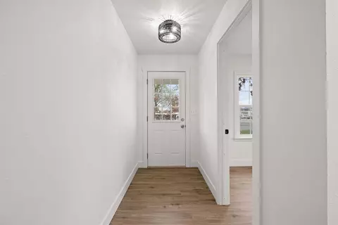 Entry Way - 7422 E 3rd Ave, Spokane Valley, WA 99212 photo 1 of 1