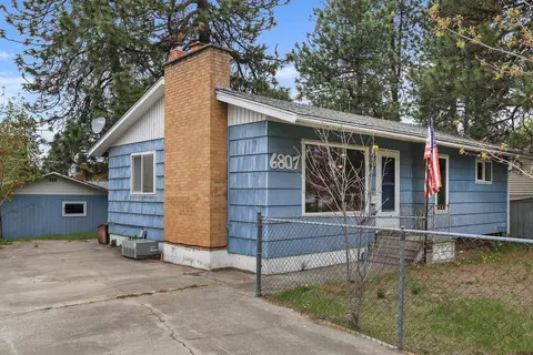 6807 N Calispel St, Spokane, WA 99208