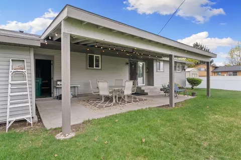 Exterior - 14313 E Sharp Ave, Spokane Valley, WA 99216 photo 5 of 9