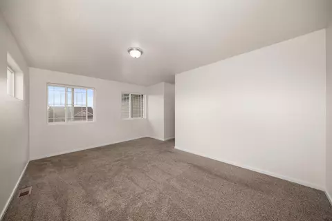 1702 W Tree Ln, Spokane, WA 99208 photo 14