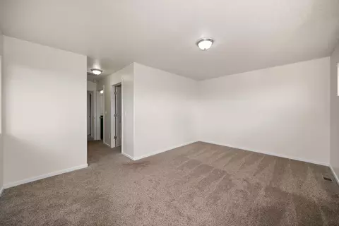 1702 W Tree Ln, Spokane, WA 99208 photo 13