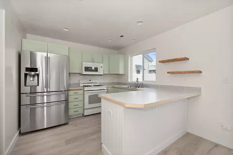 1702 W Tree Ln, Spokane, WA 99208 photo 10