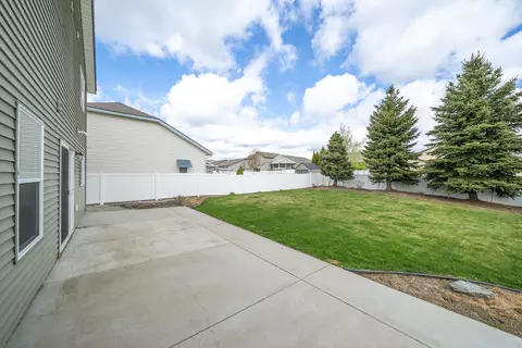 1702 W Tree Ln, Spokane, WA 99208 photo 25
