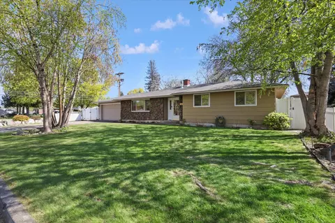 11422 E 9th Ave, Spokane Valley, WA 99206 photo 2