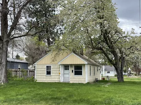 6025 N Buffalo St, Spokane, WA 99205