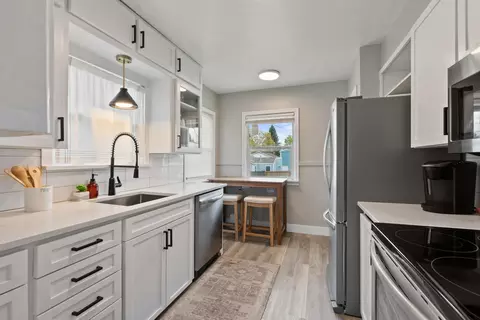 Kitchen - 3524 E 30th Ave, Spokane, WA 99223 photo 1 of 4