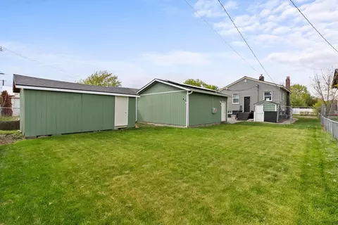 Exterior - 3524 E 30th Ave, Spokane, WA 99223 photo 4 of 4