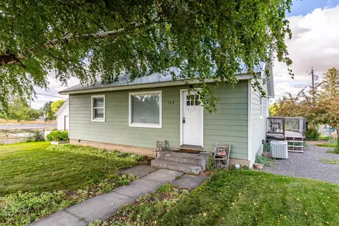 120 SE South 1st St, Creston, WA 99117