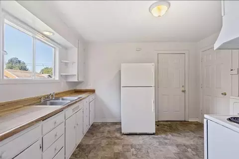 2423 E Pacific Ave, Spokane, WA 99202 photo 13