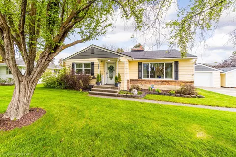702 N Raymond St, Spokane, WA 99206