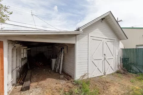 553 E Longfellow Ave, Spokane, WA 99207 photo 24