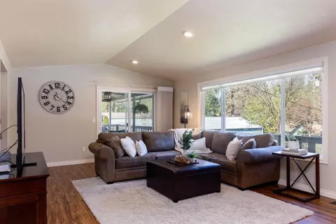 11211 E 24th Ave, Spokane Valley, WA 99206 photo 4