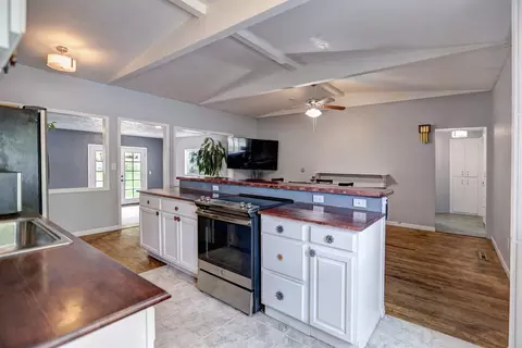 Kitchen - 3712 E 11th Ave, Spokane, WA 99202 photo 1 of 1