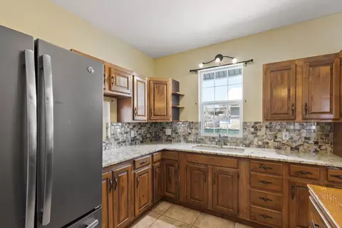 3717 E 1st Ave, Spokane, WA 99202 photo 11