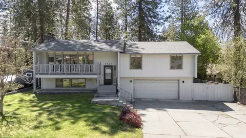 5321 W Pacific Park Dr, Spokane, WA 99208