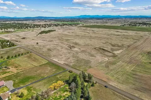 2 S Nn S Dover Rd, Medical Lake, WA 99022