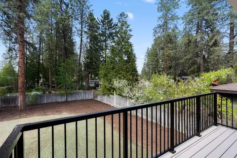 1013 E Bedivere Dr, Spokane, WA 99218 photo 25