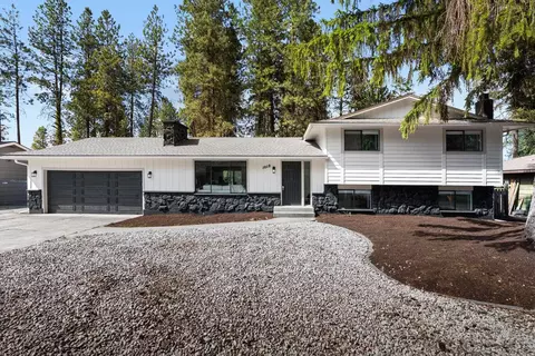 1013 E Bedivere Dr, Spokane, WA 99218