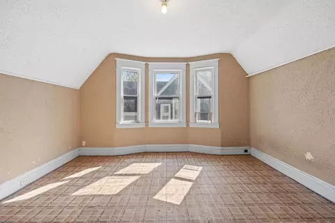 Bedroom - 1007 E Baldwin Ave, Spokane, WA 99207 photo 5 of 7