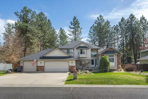 806 E Blackhawk Dr, Spokane, WA 99208