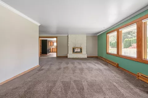 Living - 1816 E 36th Ave, Spokane, WA 99203 photo 5 of 14