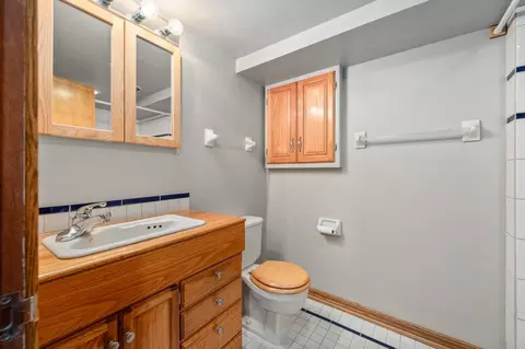 Bath - 1816 E 36th Ave, Spokane, WA 99203 photo 8 of 8