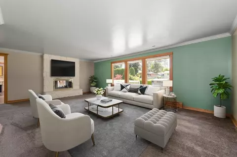 Living - 1816 E 36th Ave, Spokane, WA 99203 photo 2 of 14