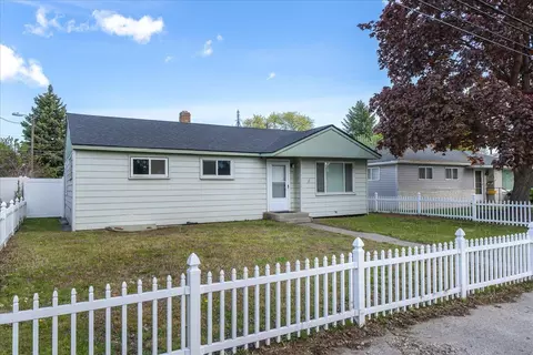 709 E Dalke Ave, Spokane, WA 99208 photo 2