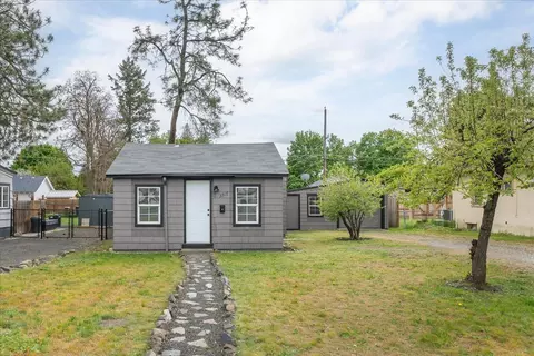 3717 W Wellesley Ave, Spokane, WA 99205