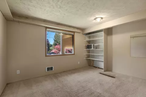 705 E 35th Ave, Spokane, WA 99203 photo 15
