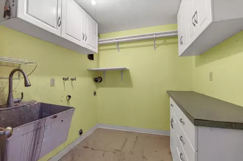 705 E 35th Ave, Spokane, WA 99203 photo 17