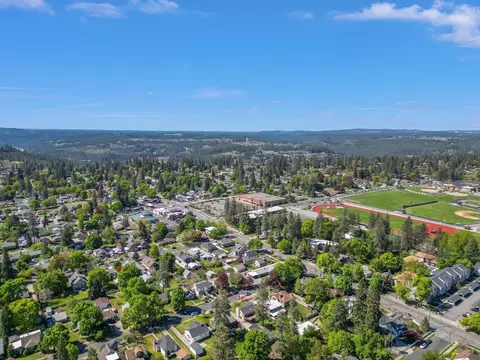 705 E 35th Ave, Spokane, WA 99203 photo 46