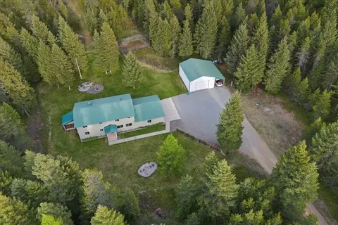 1352 Green Rd, Newport, WA 99156