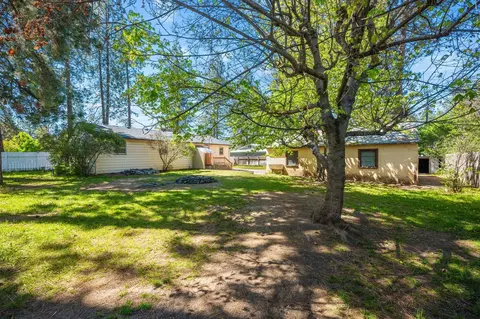 Exterior - 10419 E 16th Ave, Spokane Valley, WA 99206 photo 11 of 14