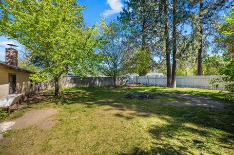 Exterior - 10419 E 16th Ave, Spokane Valley, WA 99206 photo 8 of 14