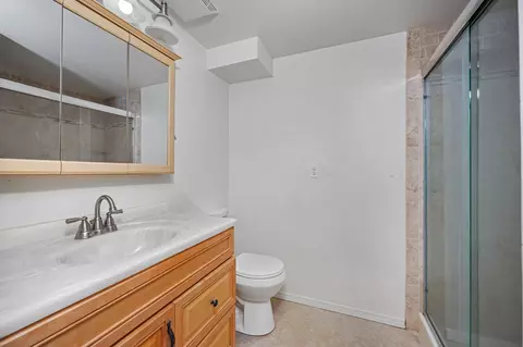 Bath - 10419 E 16th Ave, Spokane Valley, WA 99206 photo 2 of 2