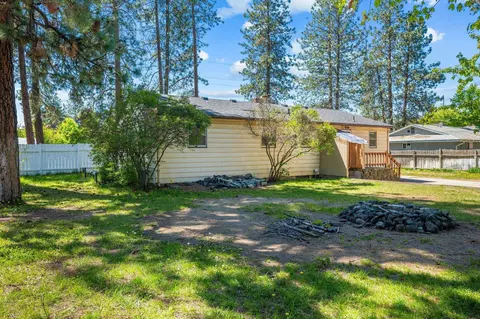 Exterior - 10419 E 16th Ave, Spokane Valley, WA 99206 photo 10 of 14