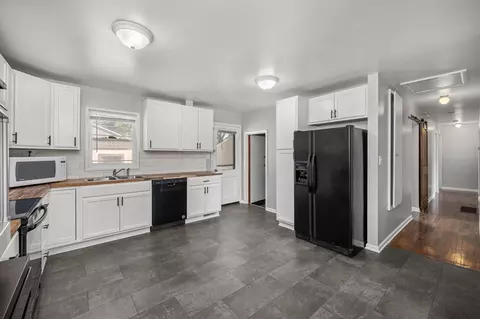 Entry Way - 10419 E 16th Ave, Spokane Valley, WA 99206 photo 1 of 1