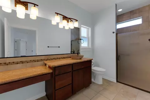 Bath - 14318 E 5th Ln, Spokane Valley, WA 99216 photo 2 of 2