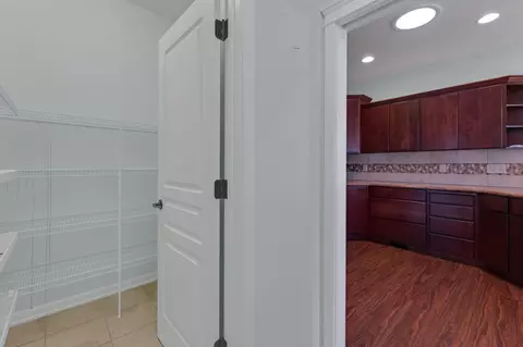 Entry Way - 14318 E 5th Ln, Spokane Valley, WA 99216 photo 2 of 3