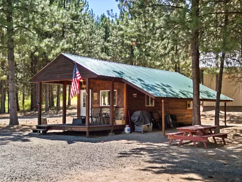 6226 Bear Tracks Way, Fruitland, WA 99129